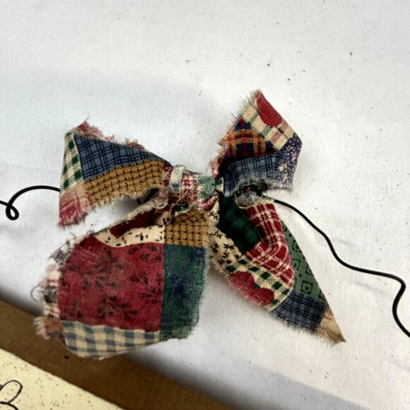 Heart Decor plaque The best Gifts Are Tied With Heartstrings handmade wood - Picture 4 of 7